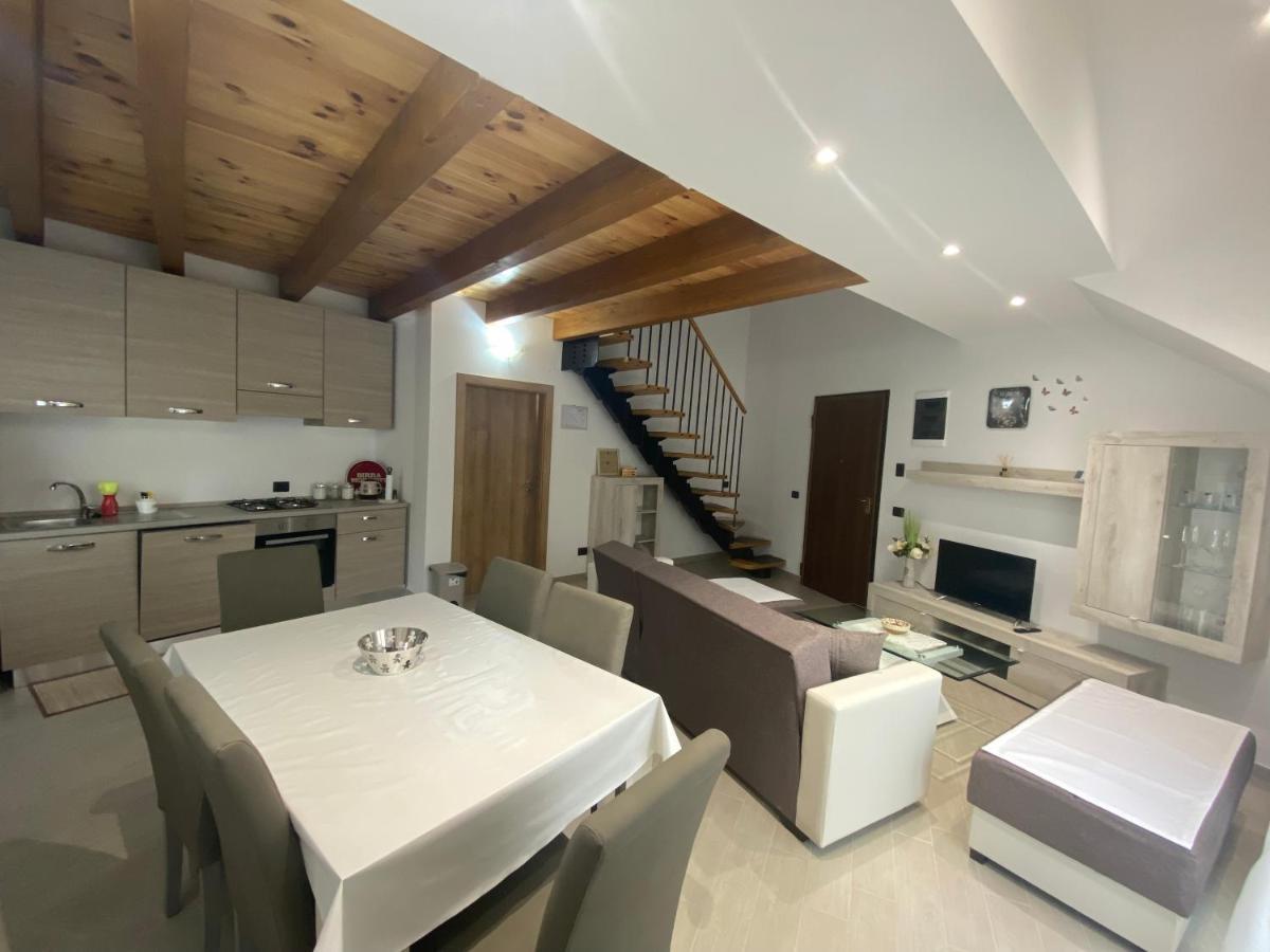 Apartman Galerija 오굴린 외부 사진