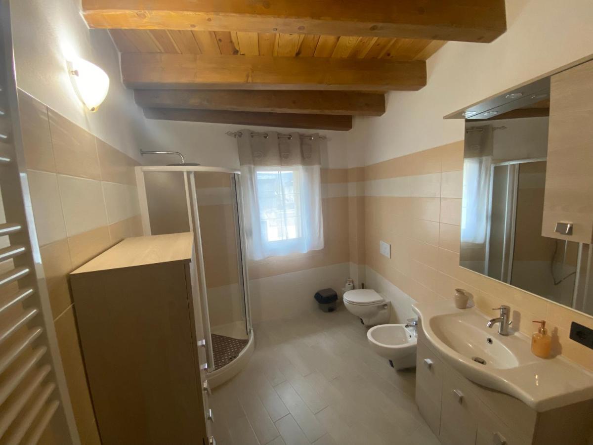 Apartman Galerija 오굴린 외부 사진