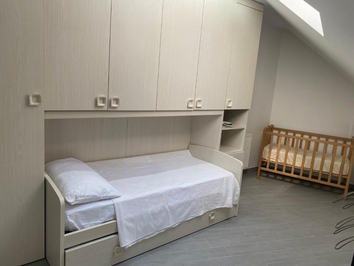 Apartman Galerija 오굴린 외부 사진