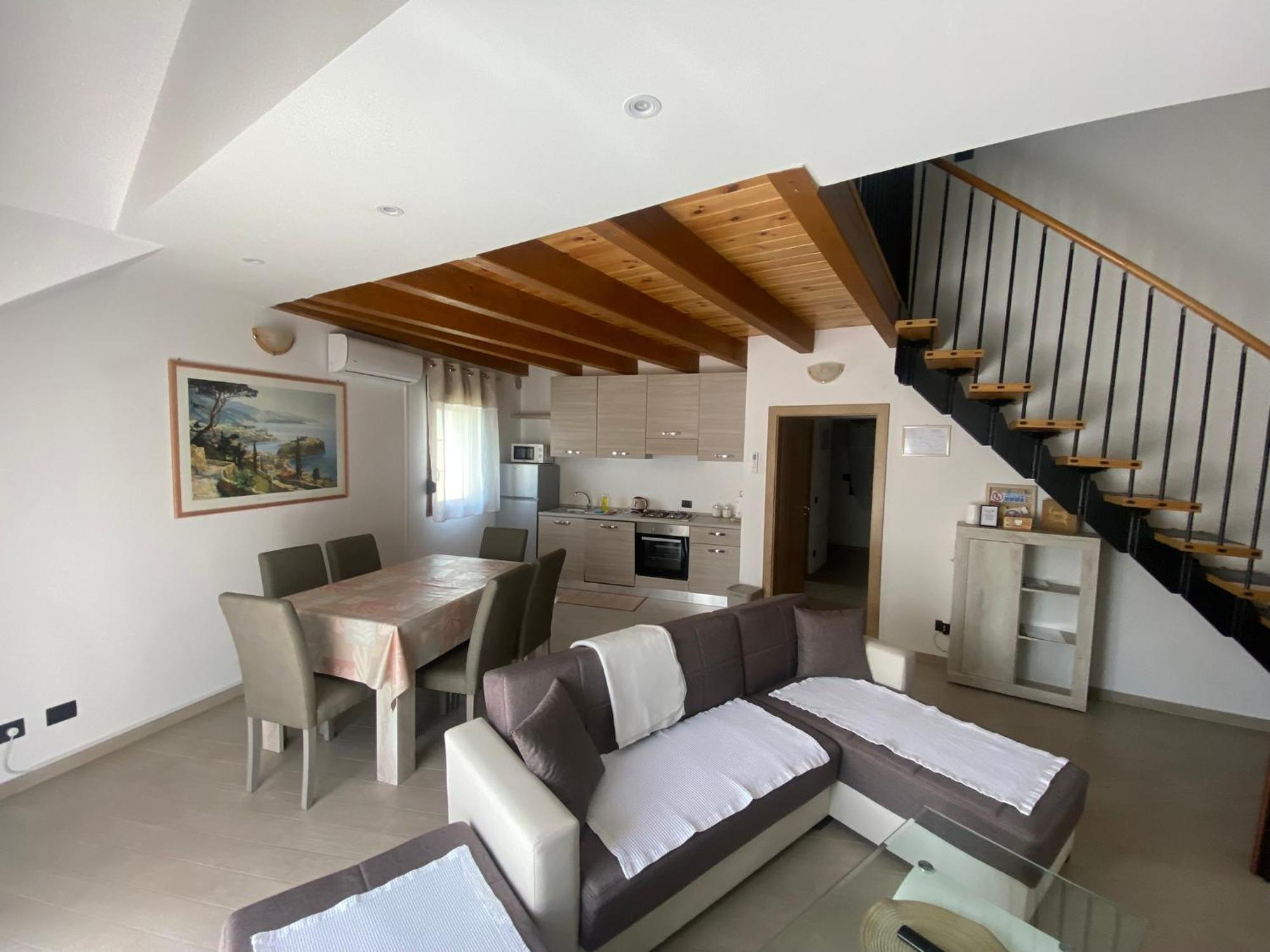 Apartman Galerija 오굴린 외부 사진